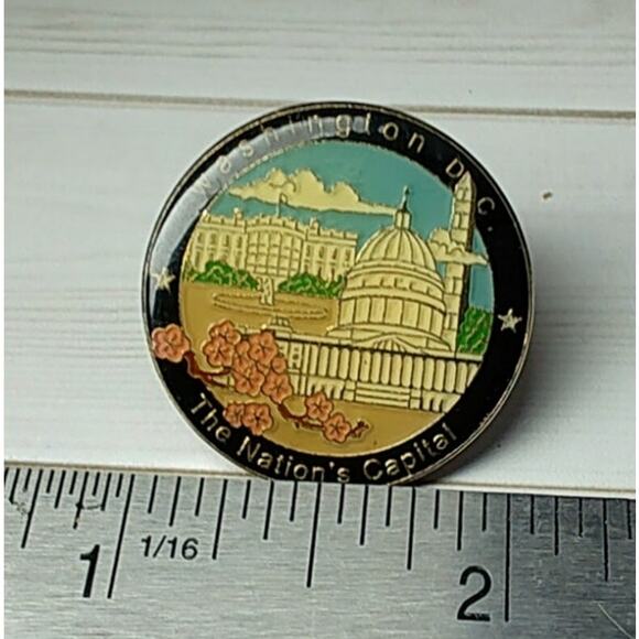 Washington DC Nation's Capitol Monuments Cherry Blossoms Travel Souvenir Pin - Picture 2 of 3